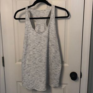 Lululemon essential tank